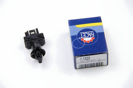 Стоп-сигналу датчик Sprinter 903/906 -96-, FACET (71222) Стоп-сигналу датчик Sprinter 903/906 -96-, FACET (71222)