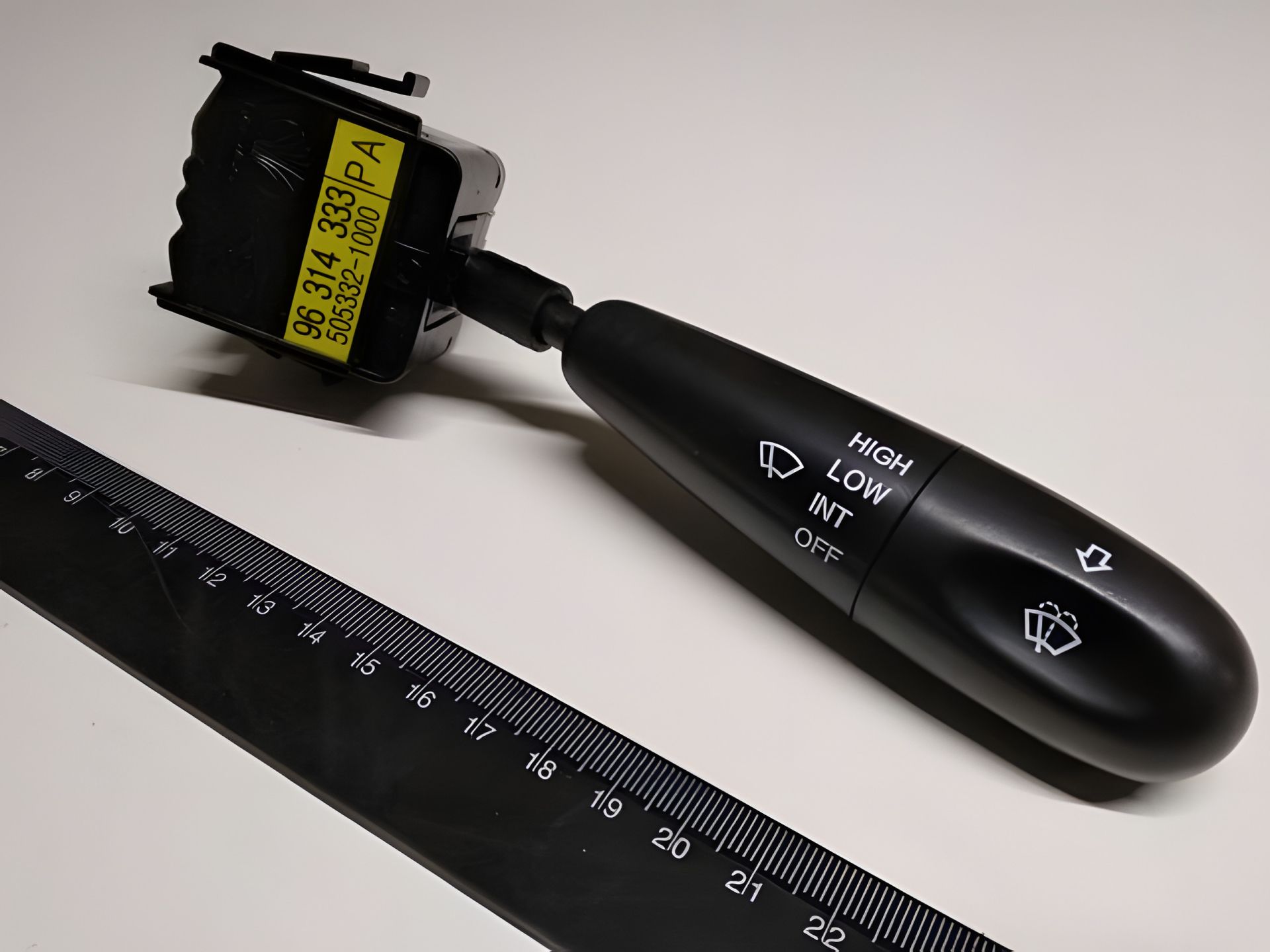 Переключающий рычаг стеклоочистителя для Matiz,"GM" (96314333) 3 скорости/без заднего Переключающий рычаг стеклоочистителя для Matiz,"GM" (96314333) 3 скорости/без заднего