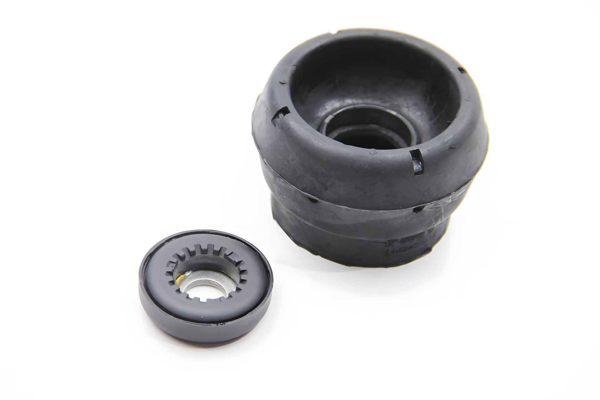 Опора амортизатора для Caddy II/Golf III/Polo -04, JP Group (1142400410) Опора амортизатора для Caddy II/Golf III/Polo -04, JP Group (1142400410)