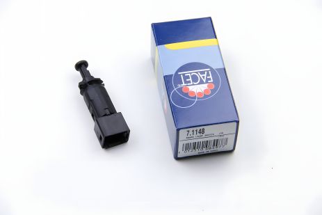 Вимикач стоп-сигнала для Master/Trafic/Kangoo/Logan (2 конт.), FACET (71148) Вимикач стоп-сигнала для Master/Trafic/Kangoo/Logan (2 конт.), FACET (71148)