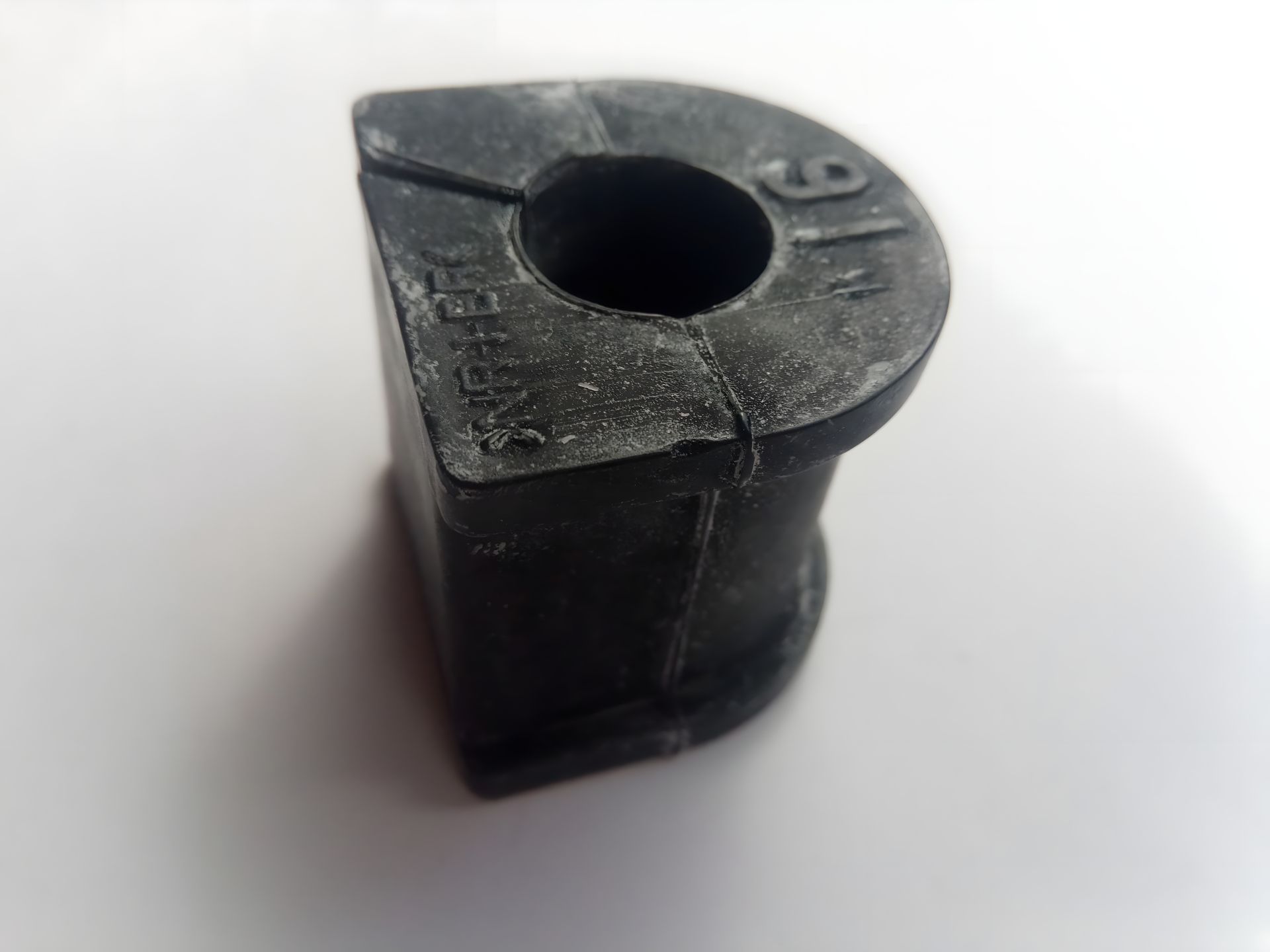 Втулка заднього стабілізатора Camry/Corolla, Тойота (4881812170) (48818-12170) Втулка заднього стабілізатора Camry/Corolla, Тойота (4881812170) (48818-12170)