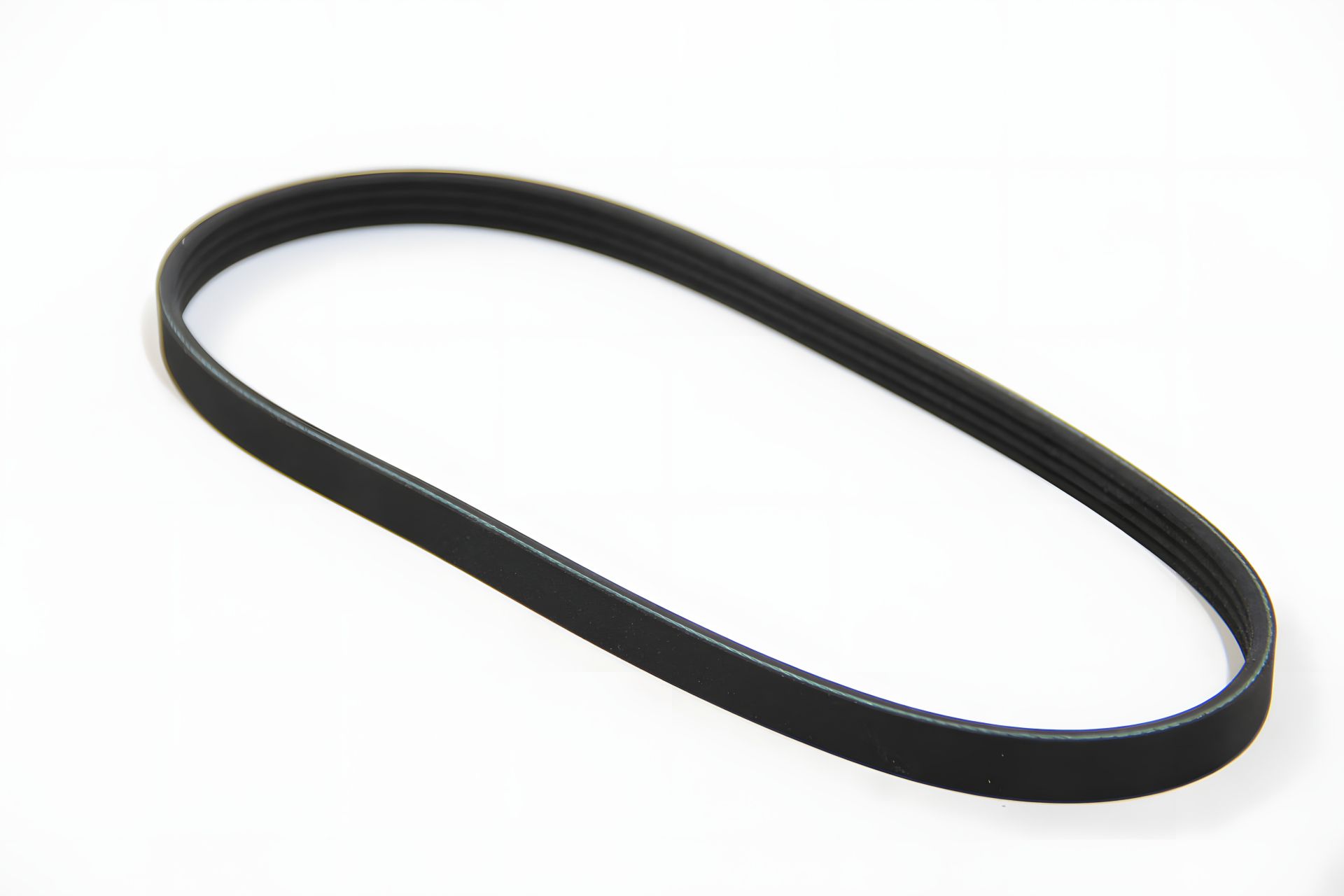 Ремінь Генератора CONTITECH для Doblo 1.2/1.4 01 (-AC) 4PK665 Ремінь Генератора CONTITECH для Doblo 1.2/1.4 01 (-AC) 4PK665