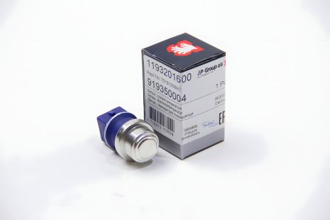 Температурный датчик для T4 2.5TDI/1.9/2.4D синий (4 конт./квадр), JP Group (1193201600) Температурный датчик для T4 2.5TDI/1.9/2.4D синий (4 конт./квадр), JP Group (1193201600)