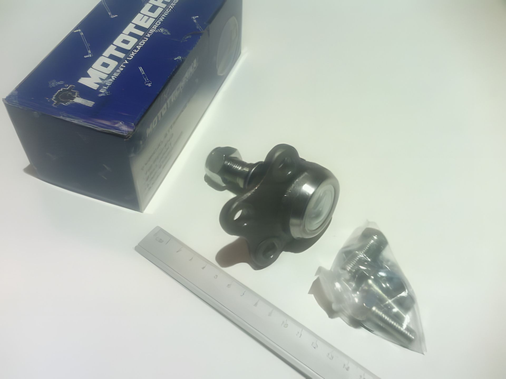 Шаровая опора для Trafic II -06, "MOTOTECHNIKA" (17-PW-01) (6040002105) Шаровая опора для Trafic II -06, "MOTOTECHNIKA" (17-PW-01) (6040002105)