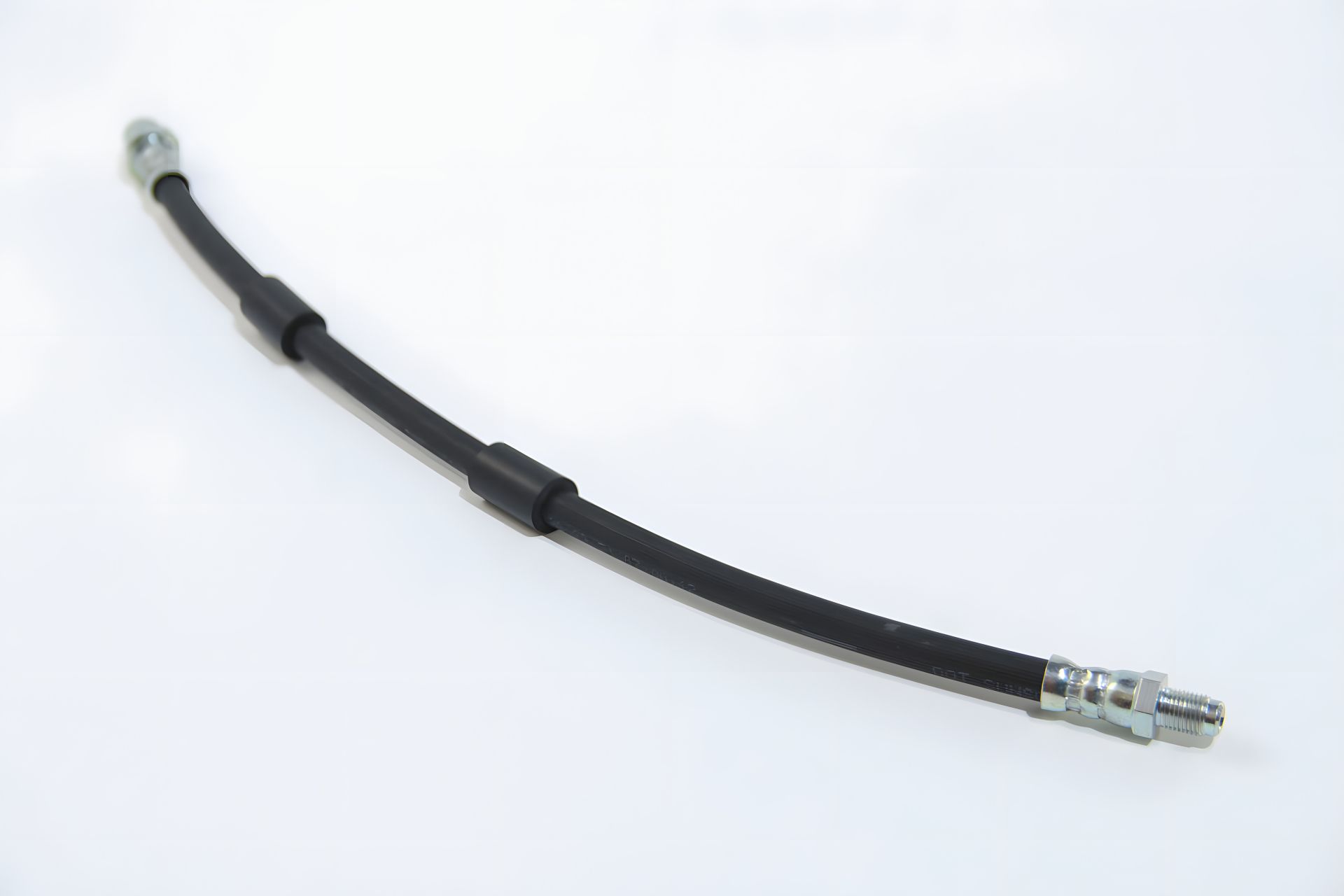 Передній гальмівний шланг для E39 (95-04) від A.B.S. (SL4933) Передній гальмівний шланг для E39 (95-04) від A.B.S. (SL4933)