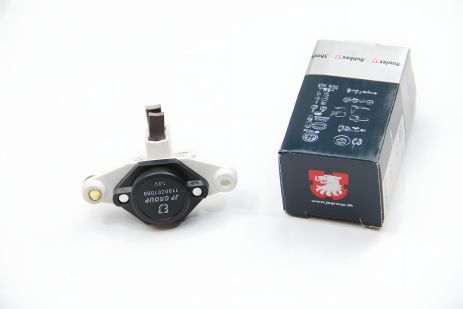 Генераторный регулятор MB/VAG 14V (32мм), JP Group (1190201000) Генераторный регулятор MB/VAG 14V (32мм), JP Group (1190201000)