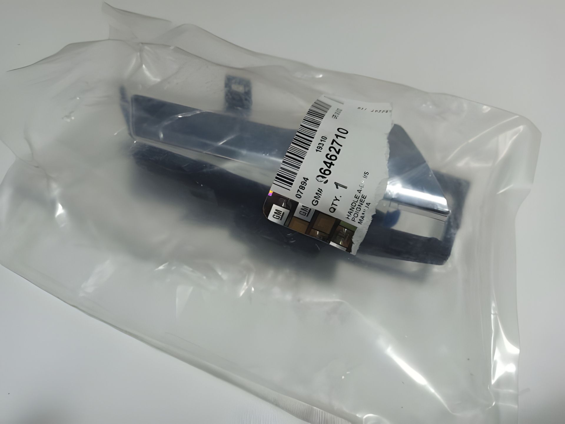 Внутрішня дверна ручка Aveo T250, "GM" (96462710) права/ХРОМ Внутрішня дверна ручка Aveo T250, "GM" (96462710) права/ХРОМ