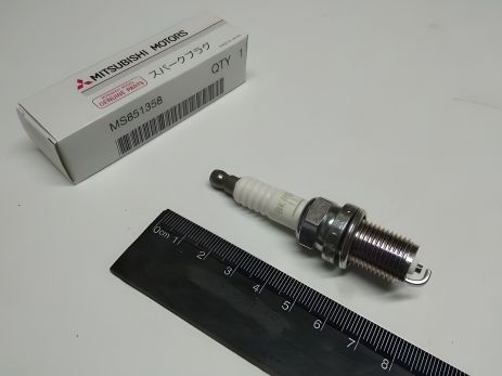 Свічка запалення для MITSUBISHI (MS851358) 1 шт. Свічка запалення для MITSUBISHI (MS851358) 1 шт.