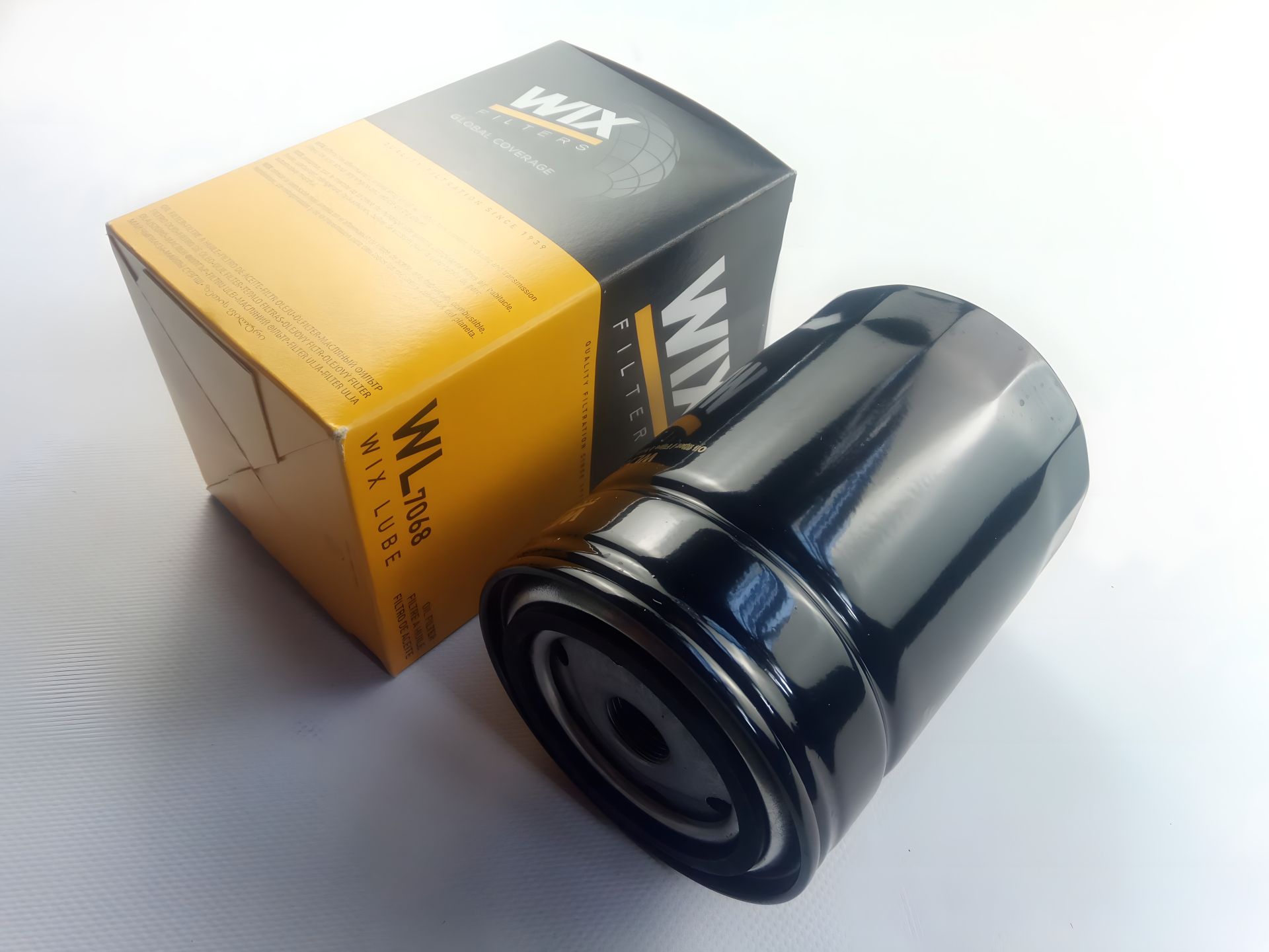 Масляний фільтр VAG D, WIX (WL7068) (068115561) Масляний фільтр VAG D, WIX (WL7068) (068115561)