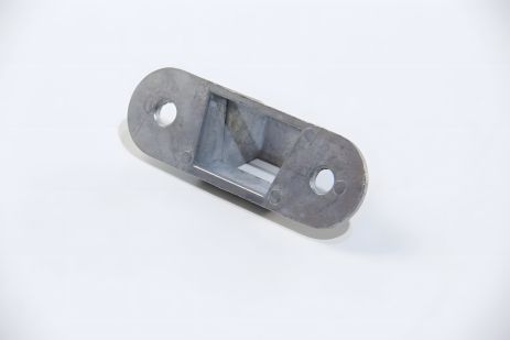 Нижня направляюча дверей (задньої) Fiat Ducato/Peugeot Boxer/Iveco Daily 94-06, Autotechteile (5050093) Нижня направляюча дверей (задньої) Fiat Ducato/Peugeot Boxer/Iveco Daily 94-06, Autotechteile (5050093)