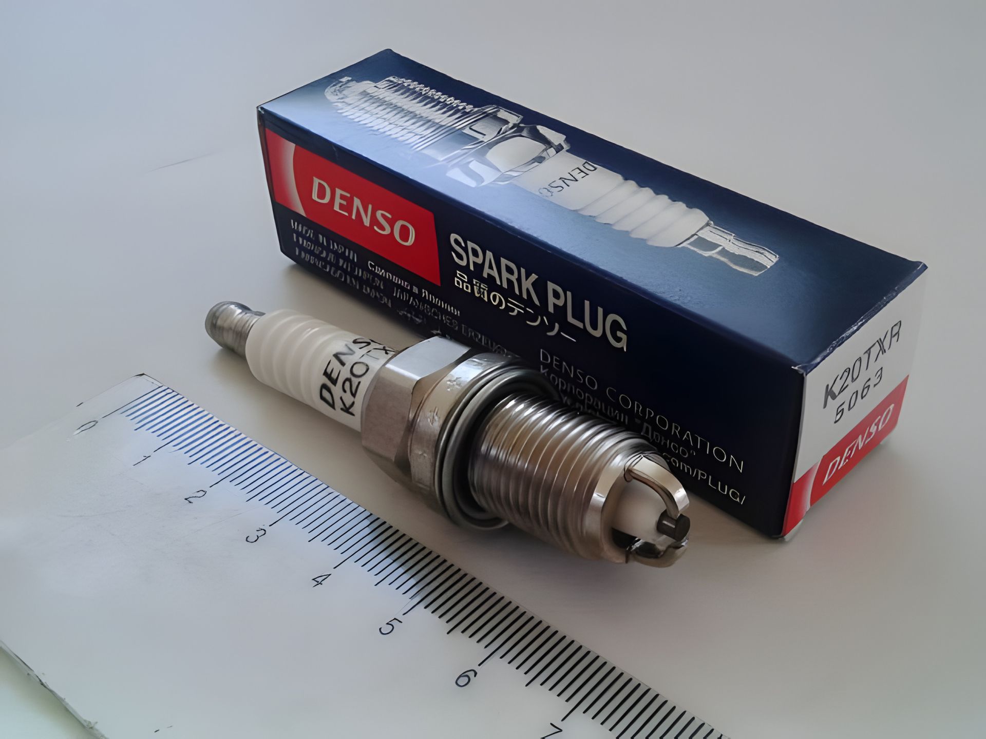 Одинична свічка запалювання DENSO K20TXR/5063 для Laccetti Одинична свічка запалювання DENSO K20TXR/5063 для Laccetti