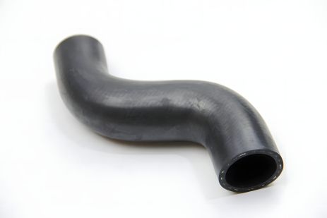 Нижній патрубок системи охолодження для Kadett E 1.3i (від помпи), JP Group (1214300700) Нижній патрубок системи охолодження для Kadett E 1.3i (від помпи), JP Group (1214300700)