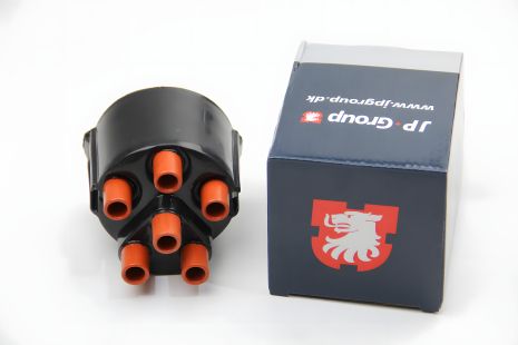 Кришка розподільника запалювання A80/A90/A100/T4 2.0-2.5i -03, JP Group (1191200600) Кришка розподільника запалювання A80/A90/A100/T4 2.0-2.5i -03, JP Group (1191200600)
