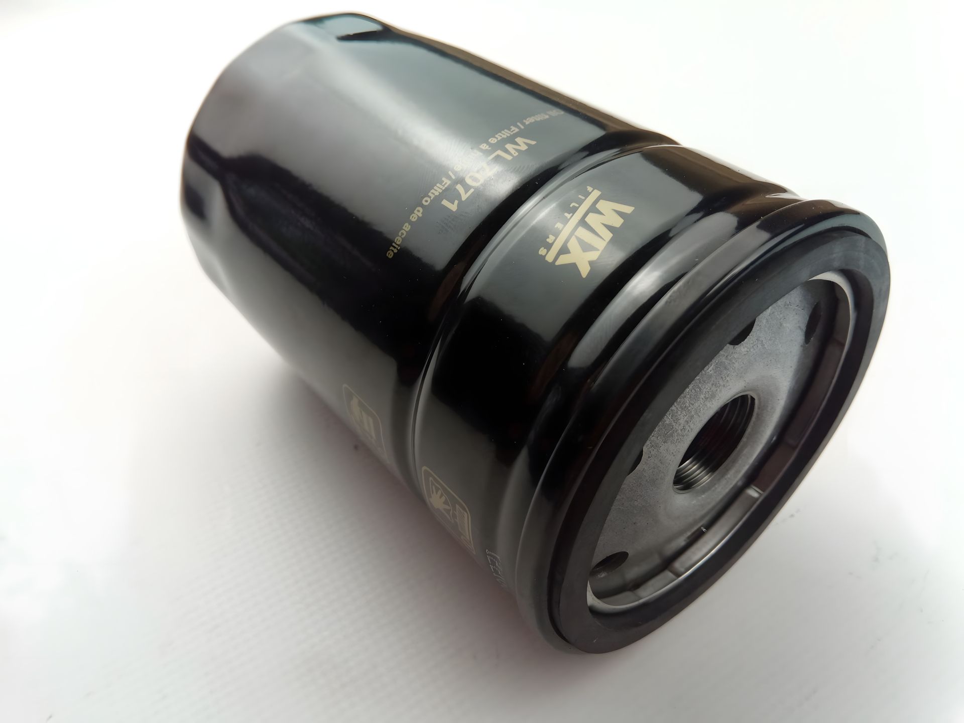 Масляний фільтр VAG, WIX (WL7071-12) (06A115561) Масляний фільтр VAG, WIX (WL7071-12) (06A115561)