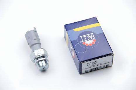 Тиску оливи датчик (0,5bar/1 конт./сірий)BERLINGO/JUMPER/DUCATO 1.4-3.0 93-, FACET (70130) Тиску оливи датчик (0,5bar/1 конт./сірий)BERLINGO/JUMPER/DUCATO 1.4-3.0 93-, FACET (70130)