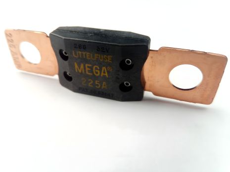 Автомобильный предохранитель TESLA FG "MEGA" 225А (TS FG 225А)