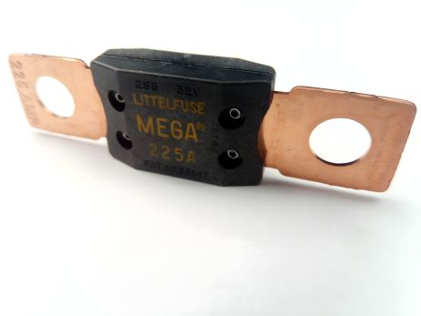 Автомобильный предохранитель TESLA FG "MEGA" 225А (TS FG 225А)