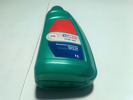 Моторне масло 15W-40 мінеральне LUXE Molybden 1л. (244)