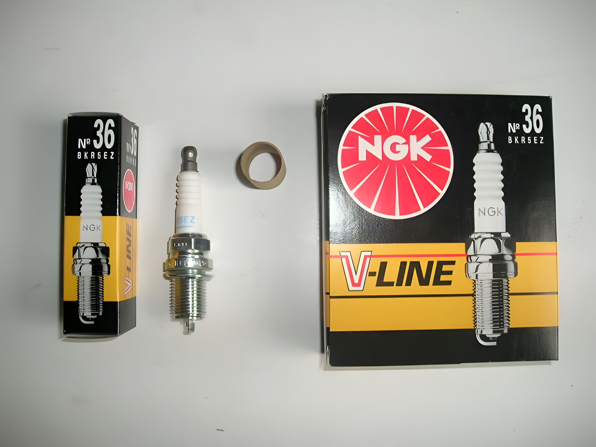 Свічка запалювання NGK V-Line 36 (BKR5EZ) Свічка запалювання NGK V-Line 36 (BKR5EZ)