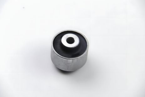 Переднього важеля сайлентблок, зверху Passat 97-05/Audi A4/A6 95-05, METALCAUCHO (04137)