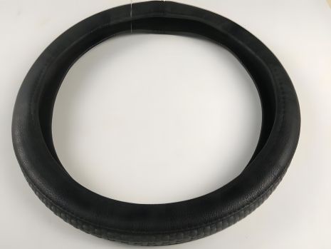 Чехол на рулевое колесо "AMTRA" (H-01/04ЧС) "M" 37-39 см черный/серый