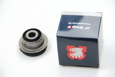Задний наружный сайлентблок балки для Audi A4 95-01, JP Group (1150102100)