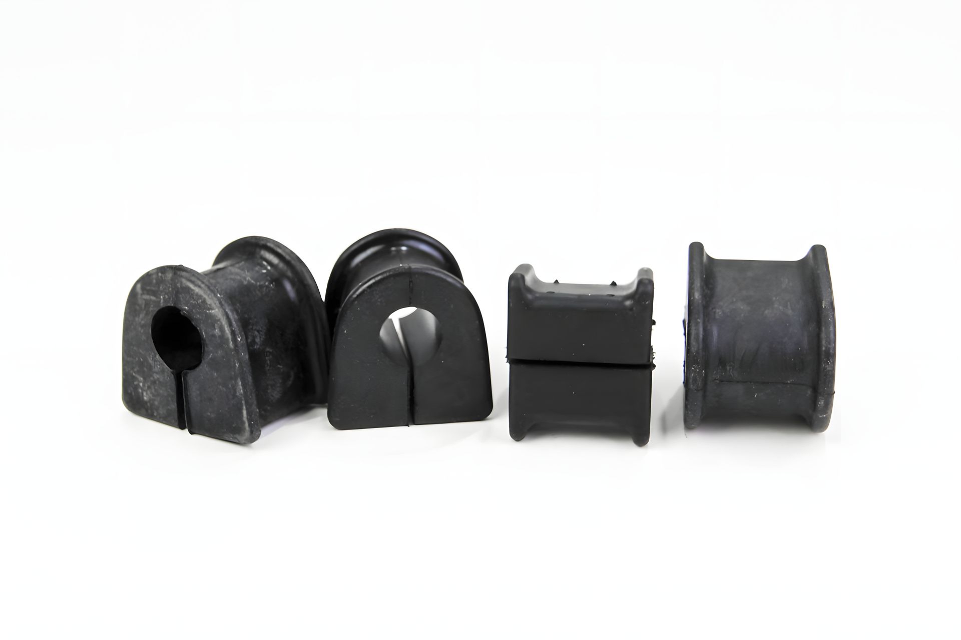 Подушка переднього стабілізатора Sprinter/Crafter 06- (23mm) новий тип, BASBUG (BSG60700110) Подушка переднього стабілізатора Sprinter/Crafter 06- (23mm) новий тип, BASBUG (BSG60700110)