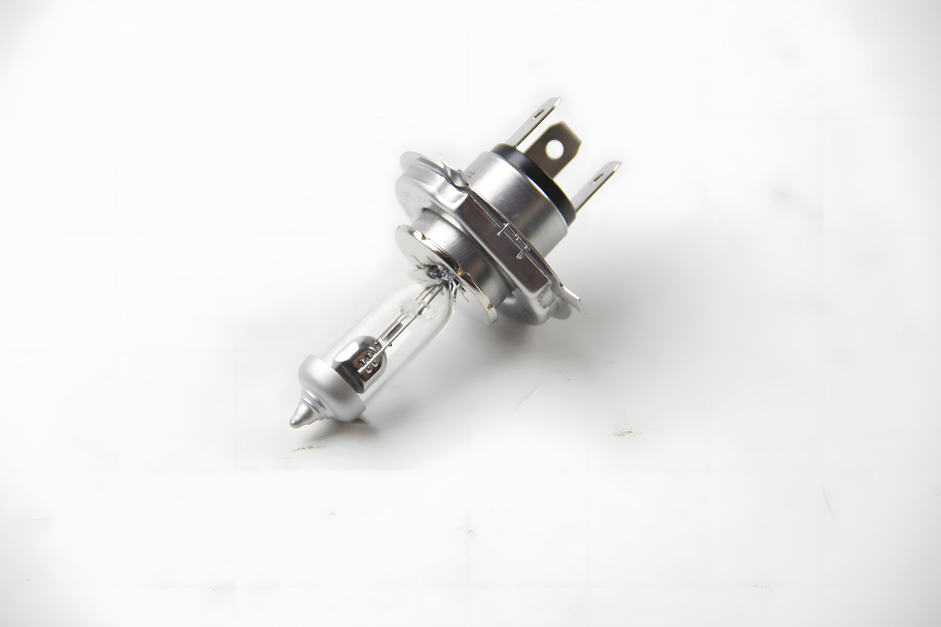 Автолампа 12V H4 60/55W P43t LONG LIFE, HELLA (8GJ002525481) Автолампа 12V H4 60/55W P43t LONG LIFE, HELLA (8GJ002525481)