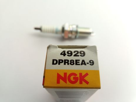 Свеча зажигания NGK DPR8EA-9/4929 (мотоцикл)