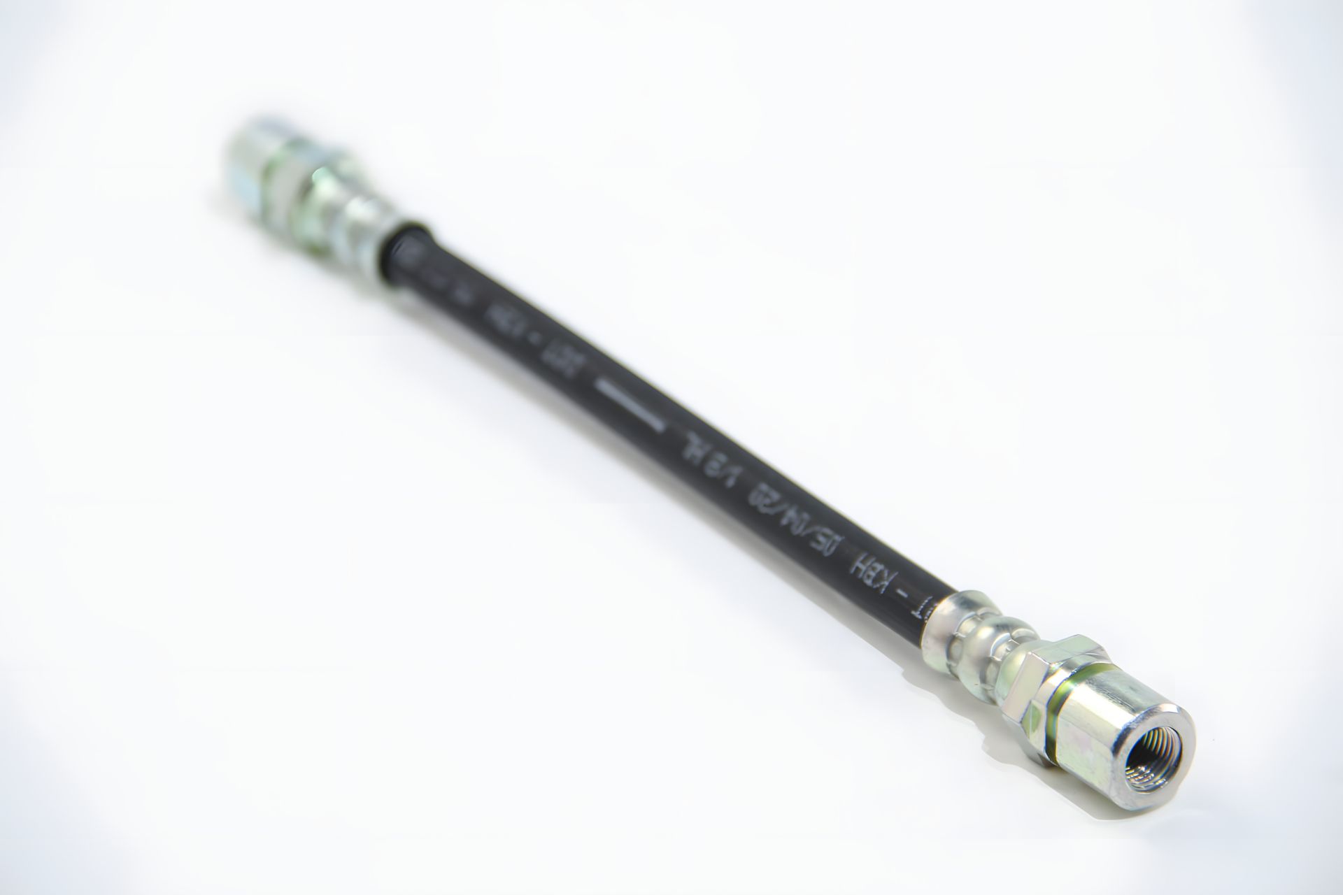 Шланг тормозной Astra/Corsa/Kadett/LeMans/Nexia (77-10), ABS (SL3298) Шланг тормозной Astra/Corsa/Kadett/LeMans/Nexia (77-10), ABS (SL3298)