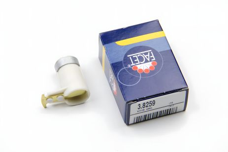 Бегунок распределителя зажигания для Fiat Tipo/Renault Clio/Megane 1.4-1.6i 90- от FACET (38259)