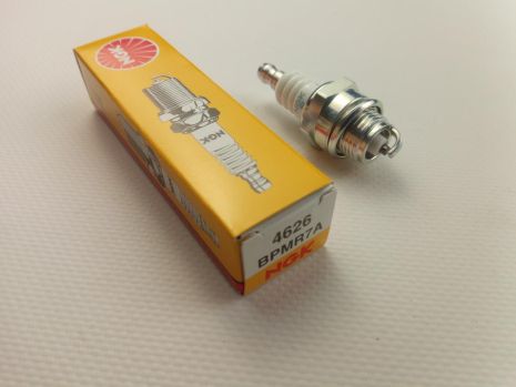 Свеча зажигания NGK BPMR7A/4626 (бензопила, бензокоса) (98073-57944)