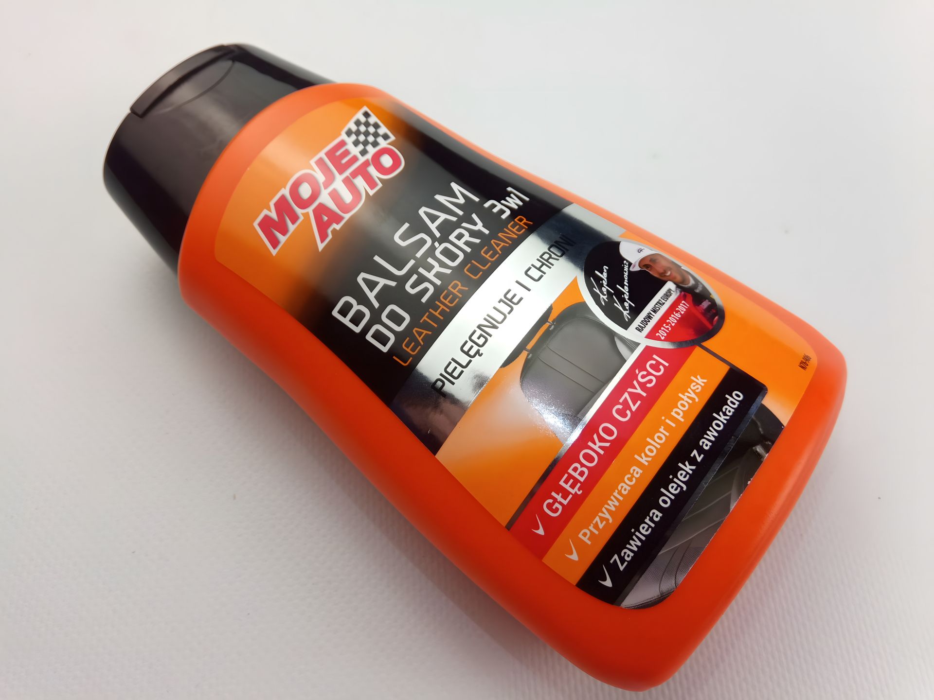 Шкіряної оббивки салону очисник-кондиціонер (3 в 1) Moje Auto (19-582) Шкіряної оббивки салону очисник-кондиціонер (3 в 1) Moje Auto (19-582)