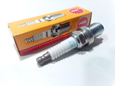 Свічка запалювання NGK BKR5ES/2460 для Hyundai/Kia Свічка запалювання NGK BKR5ES/2460 для Hyundai/Kia