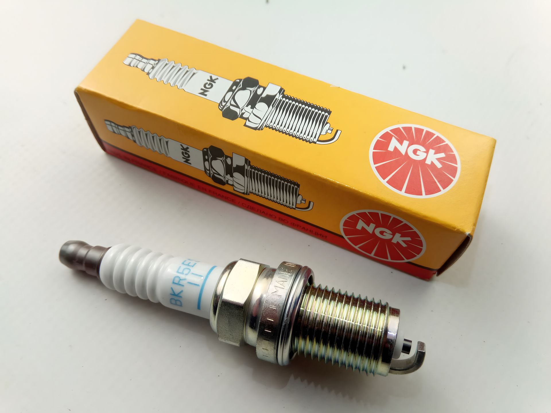 Свеча зажигания NGK BKR5ES-11/2382 для Amulet (9004851157) Свеча зажигания NGK BKR5ES-11/2382 для Amulet (9004851157)