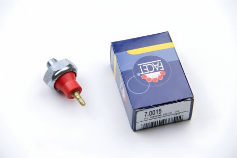Датчик тиску оливи (0,4bar/1 конт./червоний) Opel Combo/Honda Civic 1.4-3.5 85- (R1/8x28), FACET (70015) точний Датчик тиску оливи (0,4bar/1 конт./червоний) Opel Combo/Honda Civic 1.4-3.5 85- (R1/8x28), FACET (70015) точний