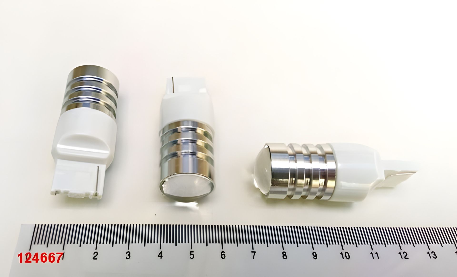 Світлодіодна лампа 12V W21W T20 Лінза біла Світлодіодна лампа 12V W21W T20 Лінза біла