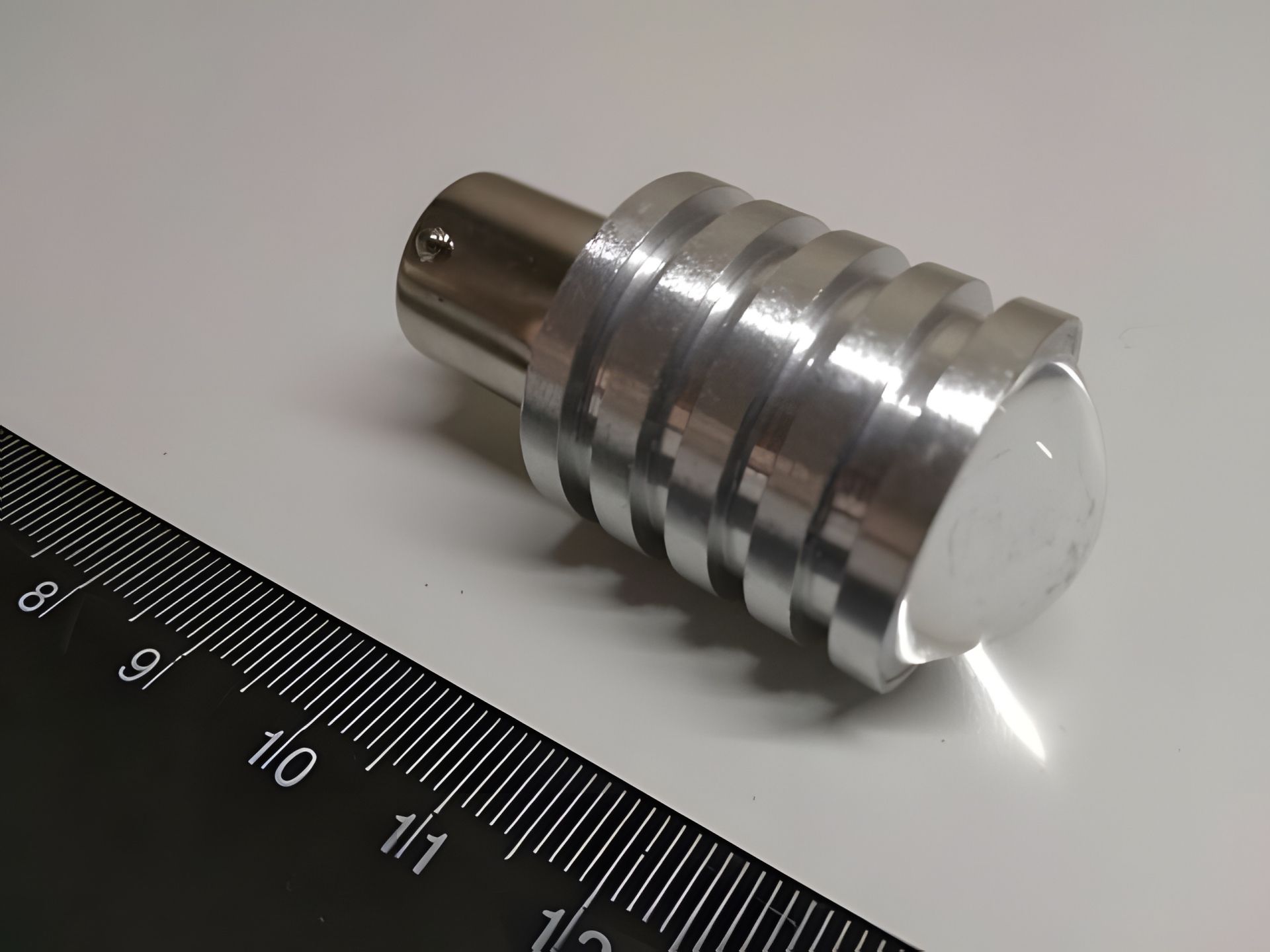 Світлодіодна лампа с/ц 12V P21W 1156 Лінза 1,5W (срібний корпус) білий Світлодіодна лампа с/ц 12V P21W 1156 Лінза 1,5W (срібний корпус) білий