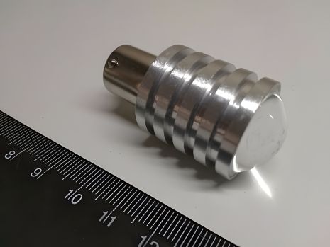 Светодиодная лампа с/ц 12V P21W 1156, линза 1,5W (сереб. корпус), белая Светодиодная лампа с/ц 12V P21W 1156, линза 1,5W (сереб. корпус), белая