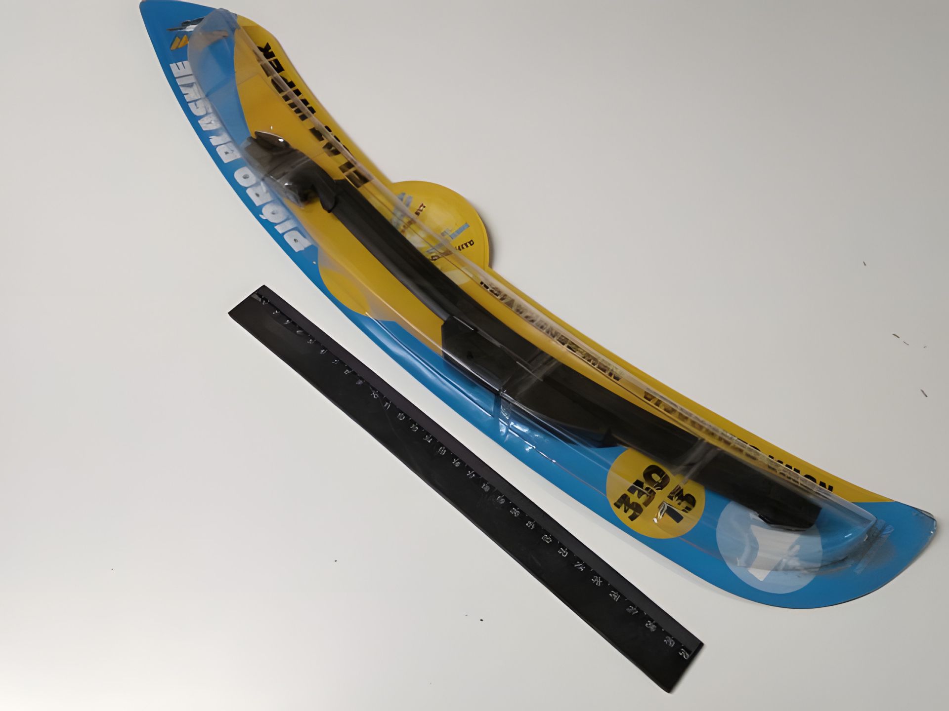 MOTGUM 330 мм щітка склоочисника, без корпусу (війка) 1шт. MOTGUM 330 мм щітка склоочисника, без корпусу (війка) 1шт.