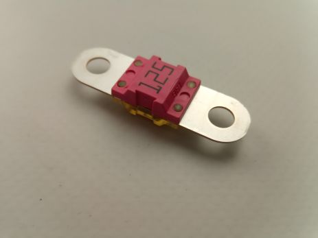 Автомобильный предохранитель TESLA FD "MIDI" 125A (TS FD 125A) Автомобильный предохранитель TESLA FD "MIDI" 125A (TS FD 125A)