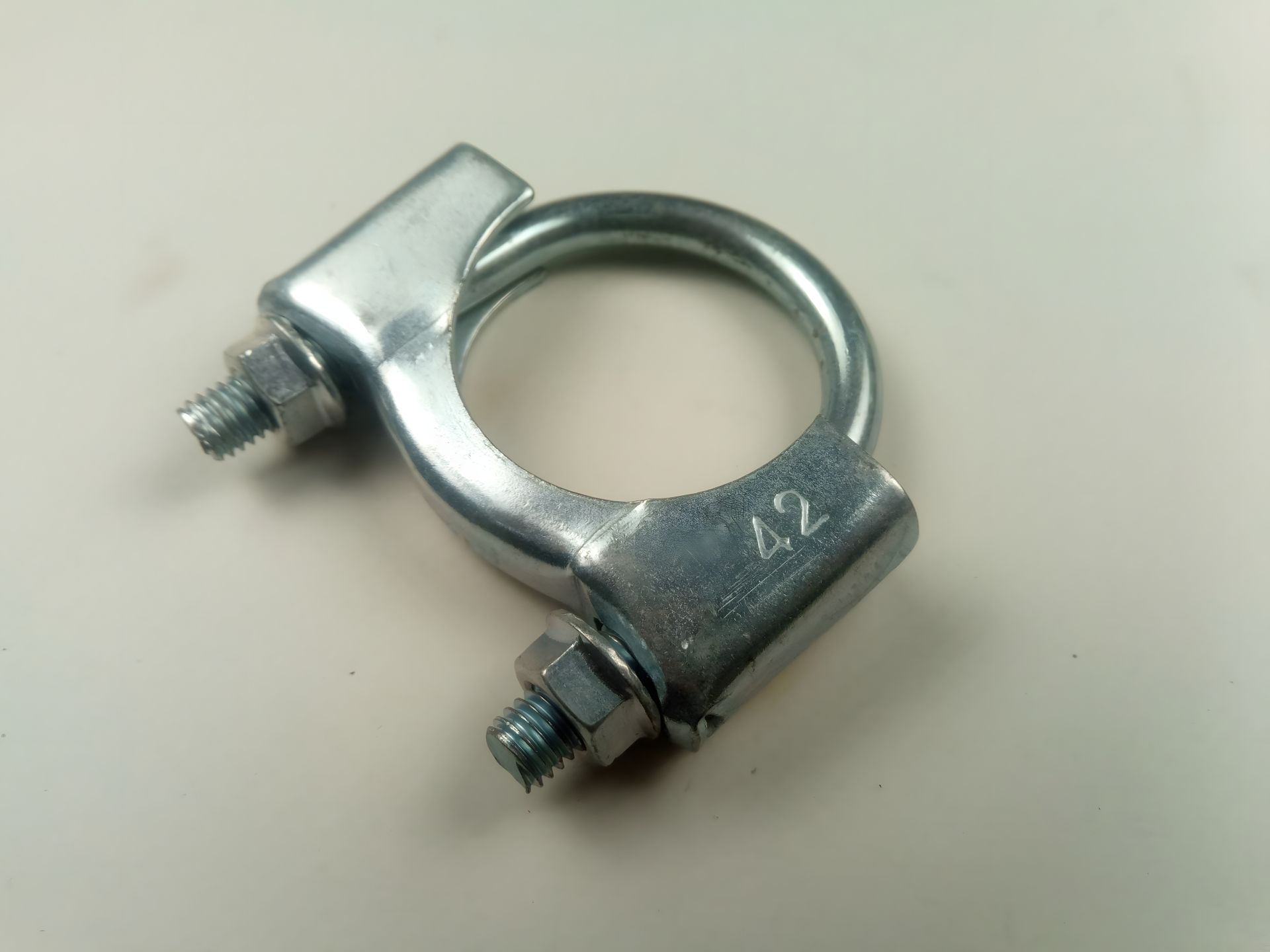 Хомут глушника U-подібний 42мм, BOSAL (250-242) Хомут глушника U-подібний 42мм, BOSAL (250-242)