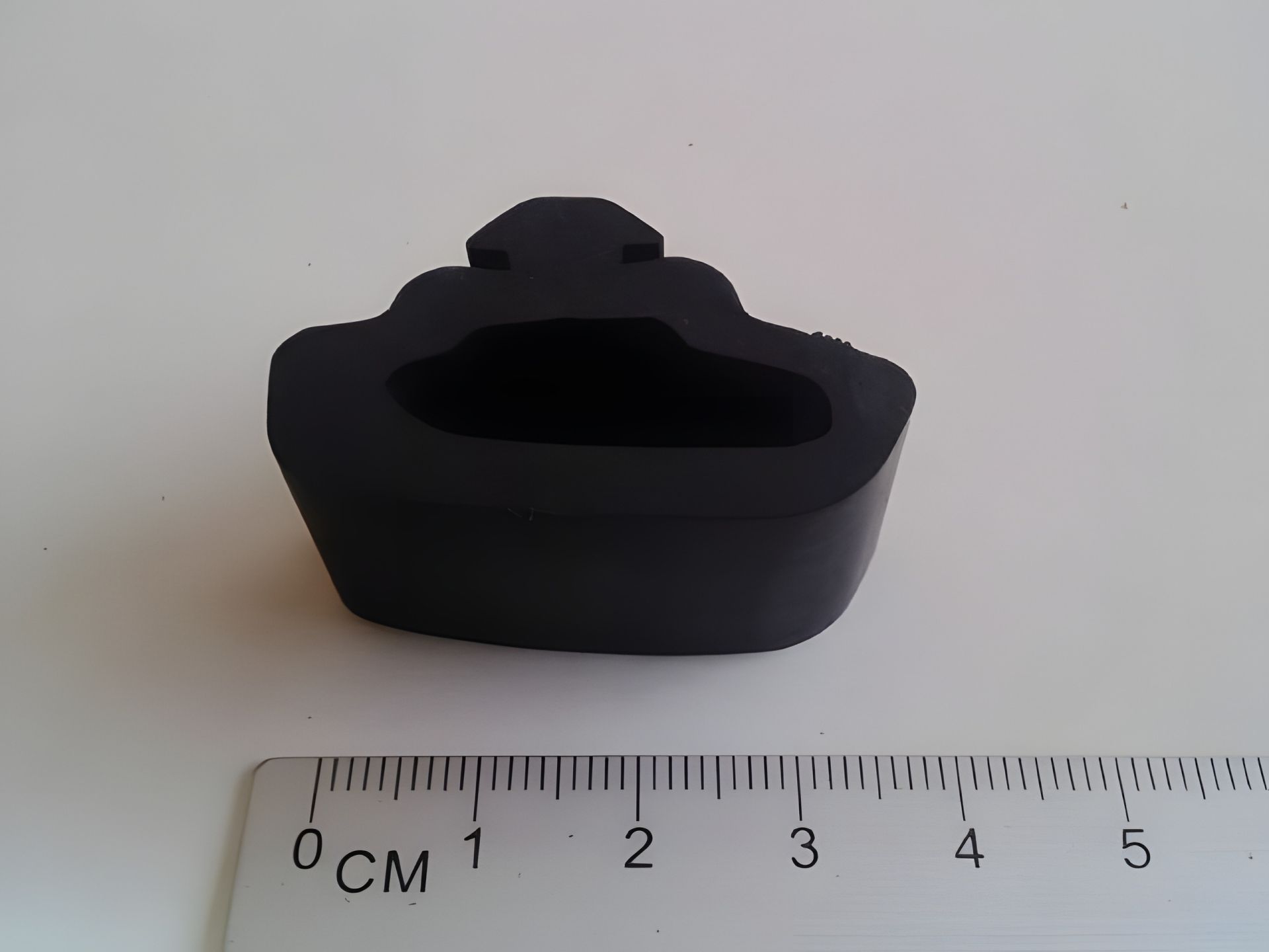 Капота отбойник (буфер) Amulet, Китай (A11-5300531) Капота отбойник (буфер) Amulet, Китай (A11-5300531)