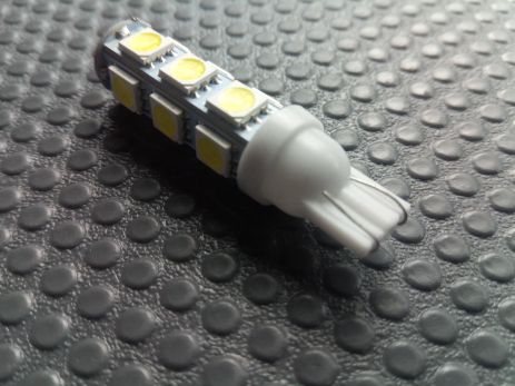 Лампа світлодіод 12V W5W T10 13SMD біла