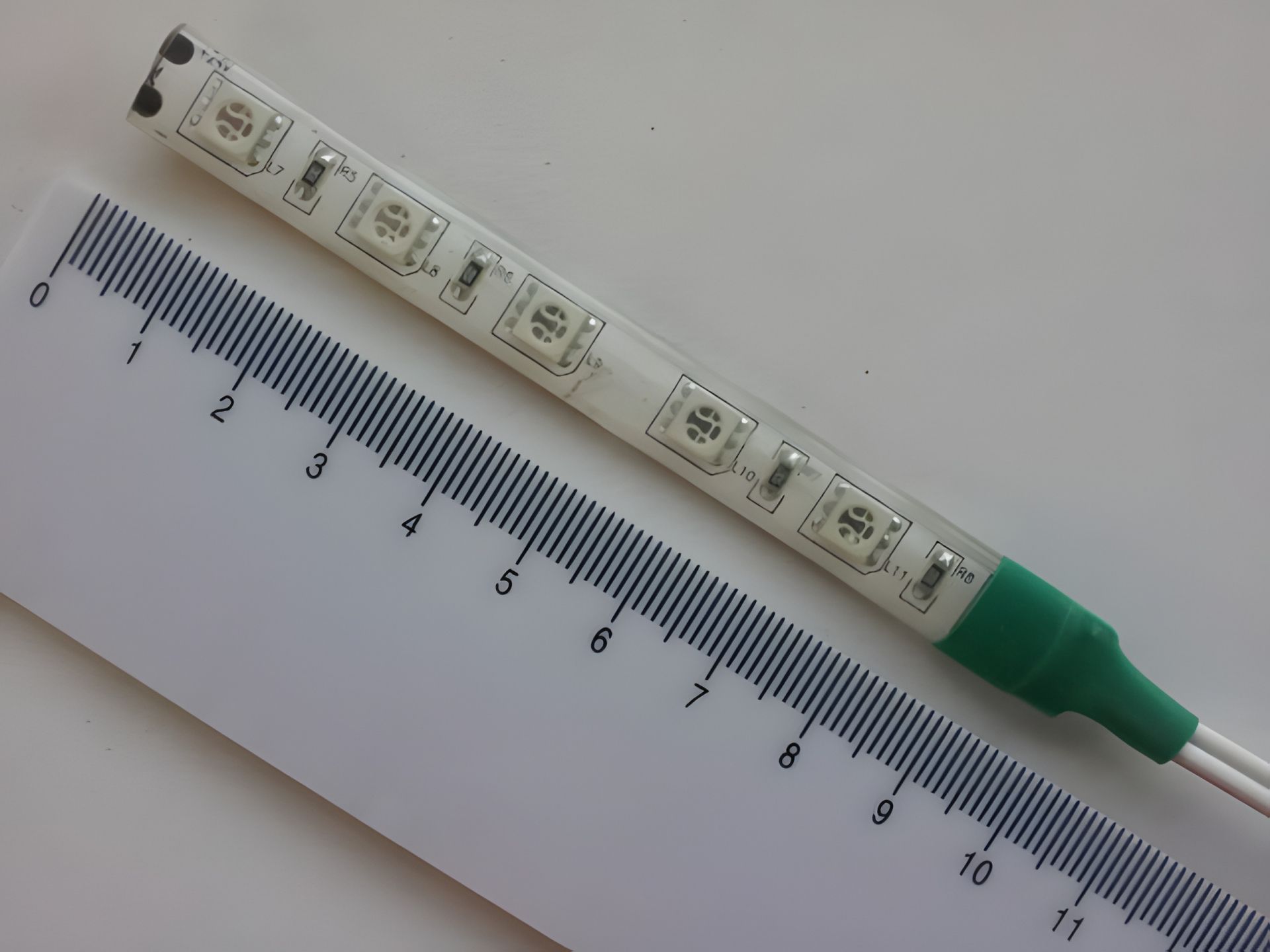 Зеленая светодиодная лента 24V 10см (50 х 50) Зеленая светодиодная лента 24V 10см (50 х 50)