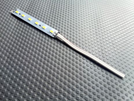 Світлодіодна алюмінієва стрічка 24V 8,5см (57 х 30) Світлодіодна алюмінієва стрічка 24V 8,5см (57 х 30)