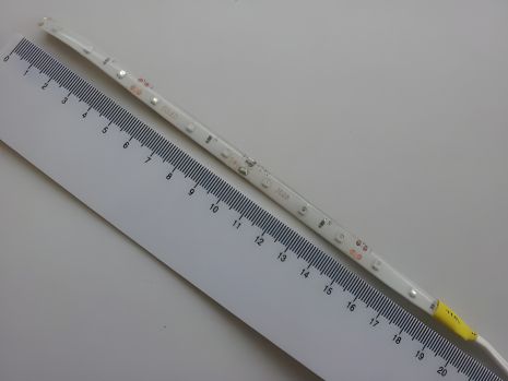 Жовта світлодіодна стрічка 24V 20см (35 х 28)