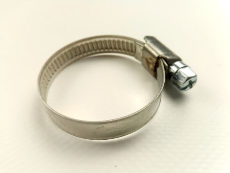 Гвинтовий хомут APRO, нерж. сталь 25-40 мм Гвинтовий хомут APRO, нерж. сталь 25-40 мм
