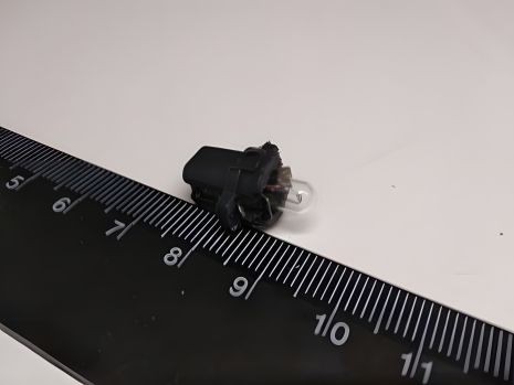 Бесцокольная лампа BOCXOD 12V 1,2W B8,3D (BAX10s) с патроном (82783), цена за 1 шт Бесцокольная лампа BOCXOD 12V 1,2W B8,3D (BAX10s) с патроном (82783), цена за 1 шт