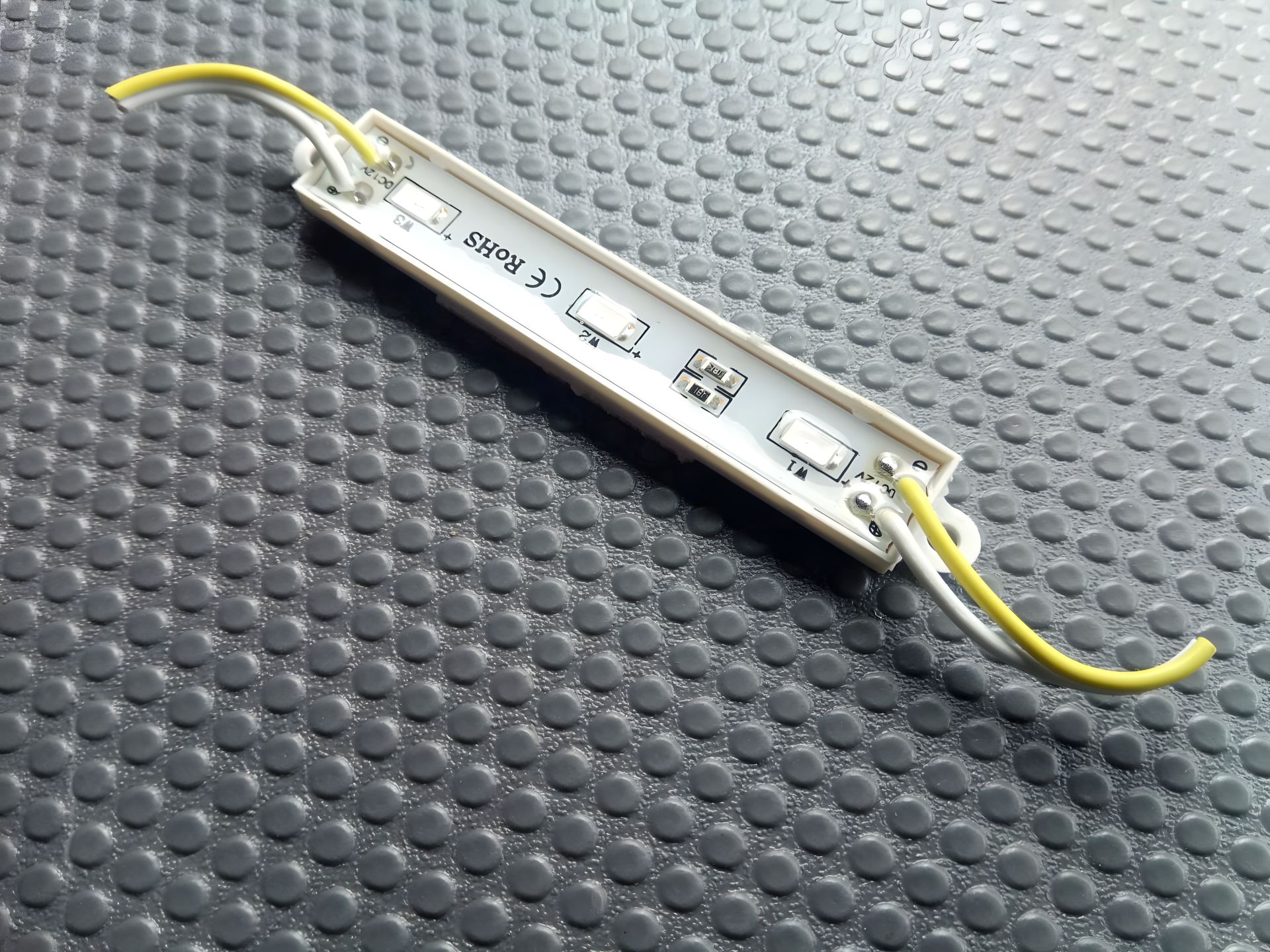 Світлодіодний модуль 13SMD (57 х 30) жовтий Світлодіодний модуль 13SMD (57 х 30) жовтий